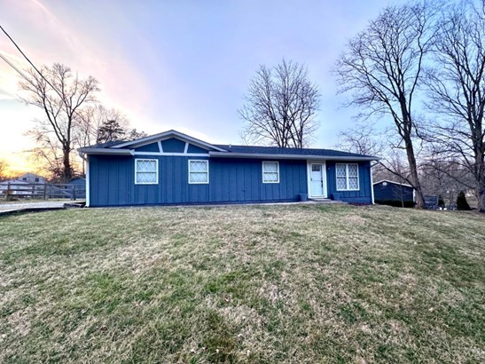 Single Family Residence, Ranch - Owensville, OH