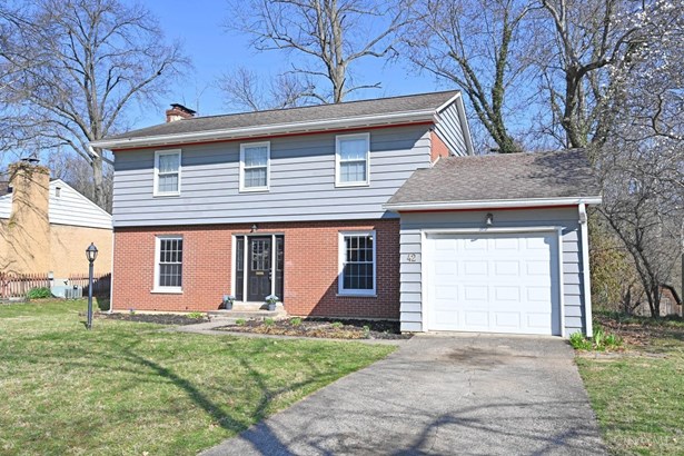 Single Family Residence, Traditional - Greenhills, OH