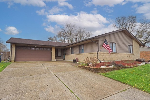 Single Family Residence, Ranch - Clayton, OH