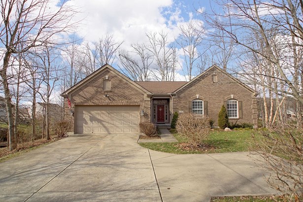 Single Family Residence, Ranch - Miami Twp, OH