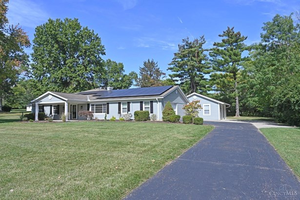 Single Family Residence, Ranch - Amberley, OH