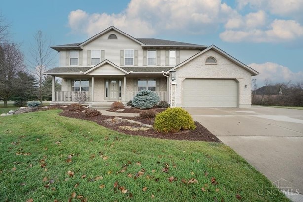 Transitional, Single Family Residence - Fairfield Twp, OH