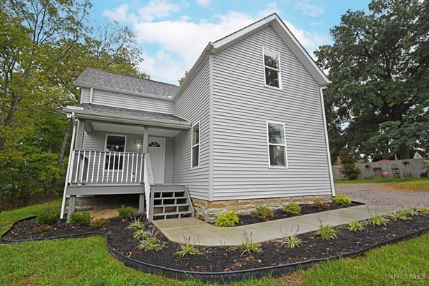 Single Family Residence, Traditional - Bethel, OH