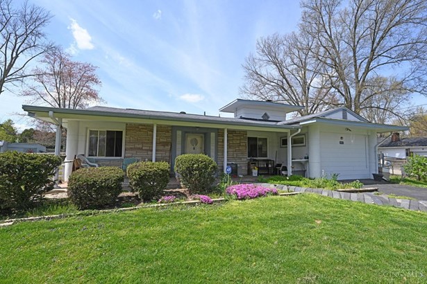 Ranch,Traditional, Single Family Residence - Union Twp, OH