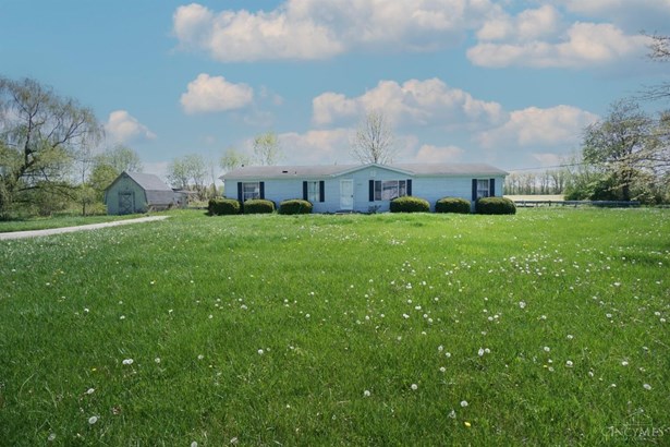 Single Family Residence, Ranch - Jackson Twp, OH