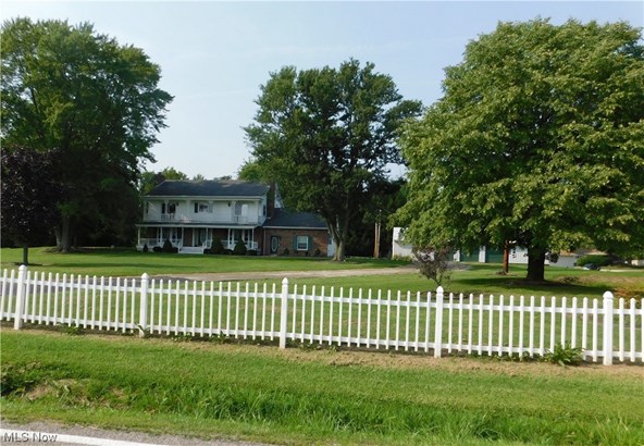 Single Family Residence, Colonial - Wakeman, OH