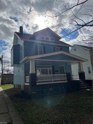 Colonial, Single Family - Cleveland, OH