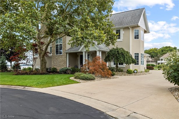 Single Family Residence, Colonial - Lakeside-Marblehead, OH