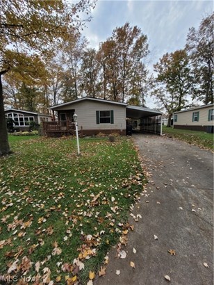Manufactured Home,Mobile Home, Single Family Residence - Elyria, OH
