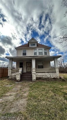 Single Family Residence, Colonial - East Cleveland, OH