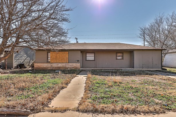1 Story, Single Family Residence - Lubbock, TX