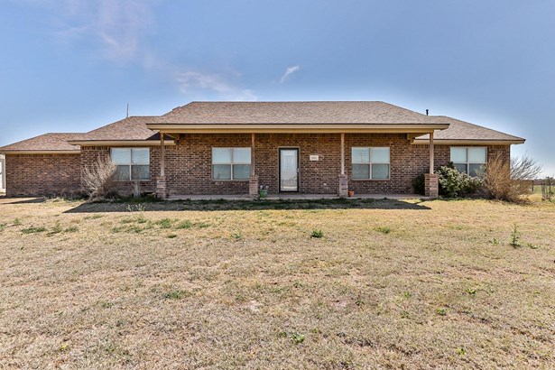 1 Story,Traditional, Single Family Residence - Ropesville, TX