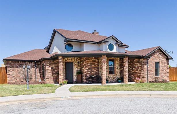 Single Family Residence, 2 Story,Traditional - Wolfforth, TX