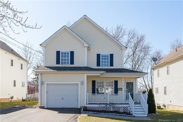 Single Family For Sale, Colonial - Wallingford, CT