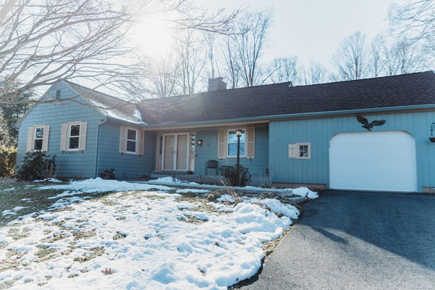 Single Family For Sale, Ranch - Middletown, CT