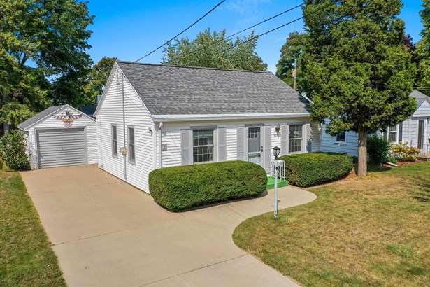 1 Story - Green Bay, WI