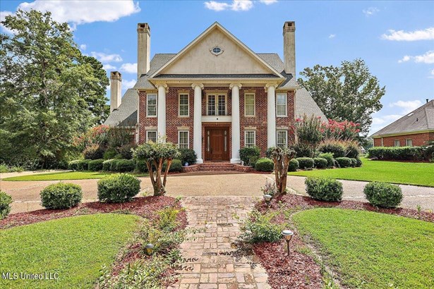 Single Family Residence, Colonial - Pearl, MS