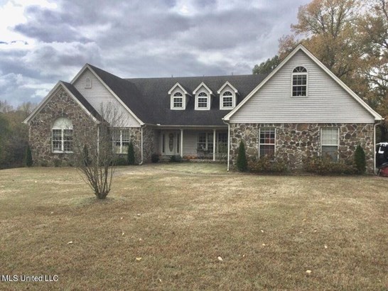 Residential/Single Family - Walls, MS