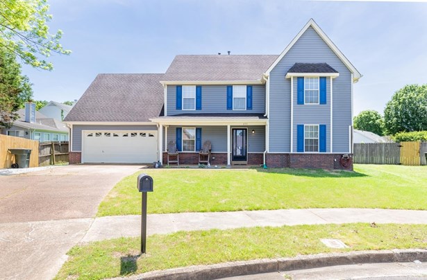 Detached Single Family, Traditional - Collierville, TN