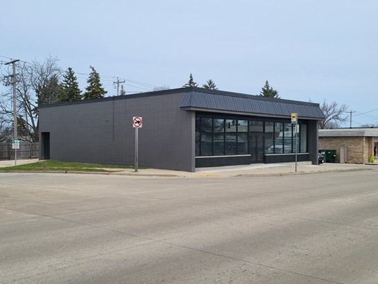 NW Corner 97th/Greenfield
