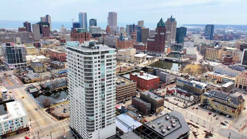 Aerial of Moderne