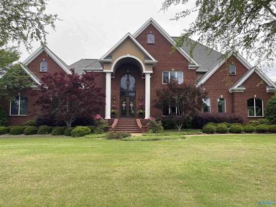 Single Family Residence, Traditional - Southside, AL