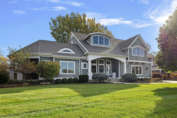 Welcome Home! Amazing home in Harbor Shores.