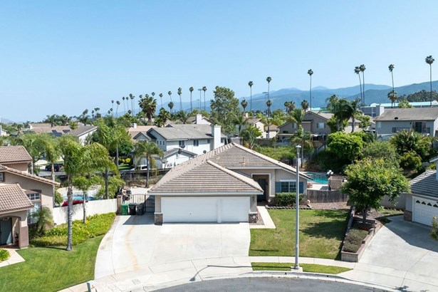 Single Family Residence - Corona, CA