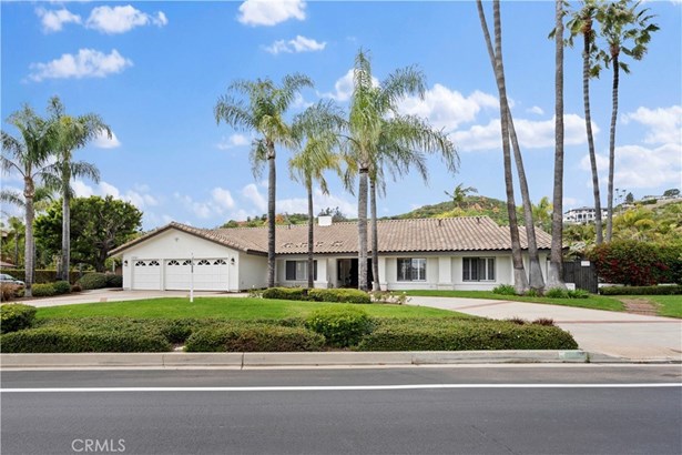 Single Family Residence - North Tustin, CA