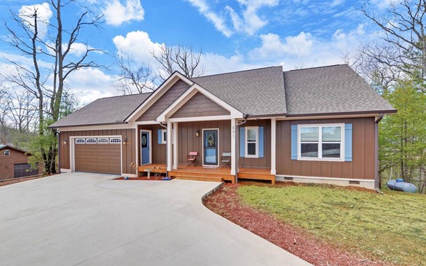 Ranch,Contemporary, Residential - Murphy, NC