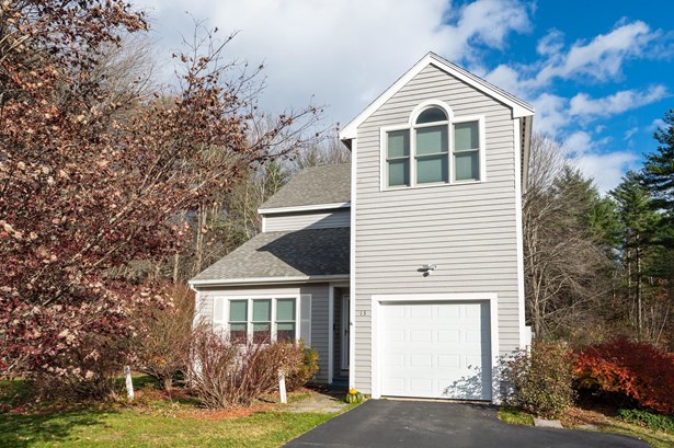 Contemporary, Single Family - Stratham, NH