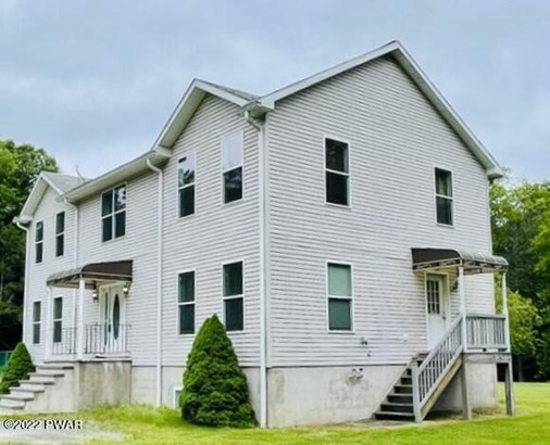 Traditional, Single Family,Detached - Lakeville, PA