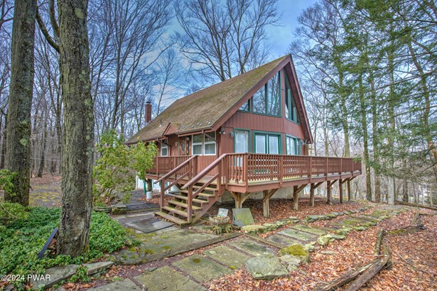Chalet, Single Family Residence - Greentown, PA