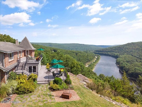 Colonial, Single Family,Detached - Barryville, NY