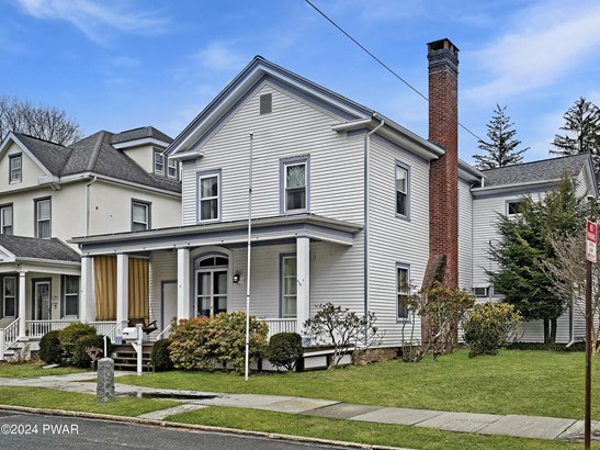 Single Family Residence, Colonial - Honesdale, PA