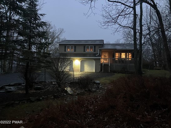 Contemporary, Single Family,Detached - Milford, PA