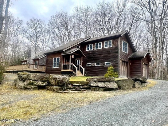 Single Family Residence, Contemporary - Milford, PA