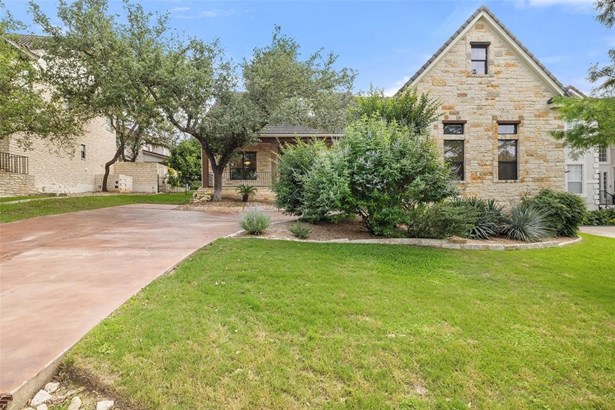 Single Family Residence - The Hills, TX
