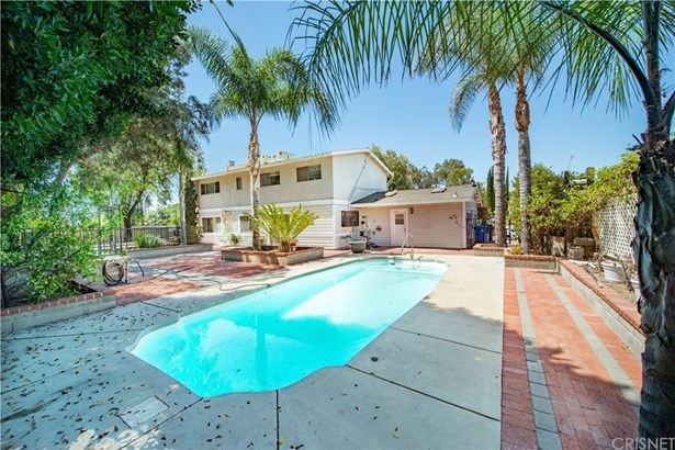 Single Family Residence - Granada Hills, CA