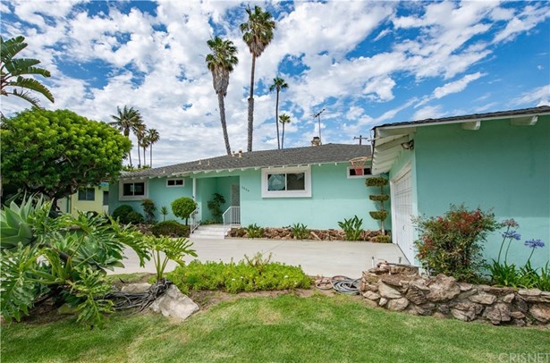 Single Family Residence, Ranch - Los Angeles, CA
