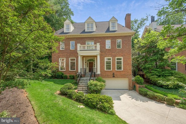 Detached, Single Family - WASHINGTON, DC