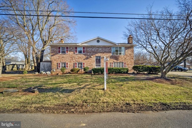Detached, Single Family - SUITLAND, MD