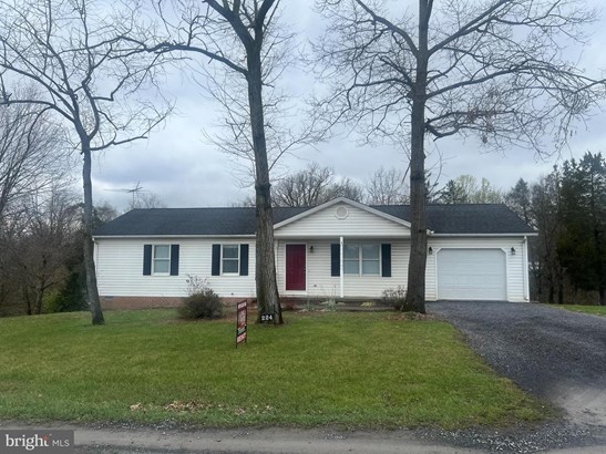 Detached, Single Family - INWOOD, WV