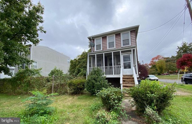 Detached, Single Family - WASHINGTON, DC