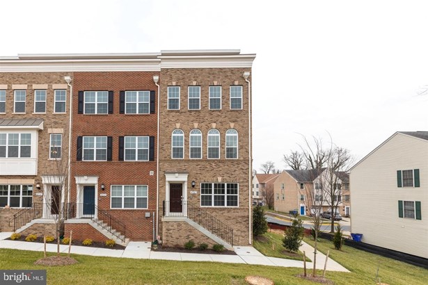 Townhouse, End of Row/Townhouse - COLLEGE PARK, MD
