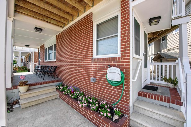 2 Story, Duplex - Longport, NJ