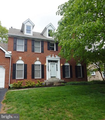 Detached, Single Family - LANSDALE, PA