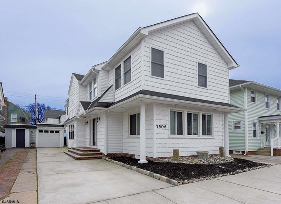 House, 2 Story - Margate, NJ