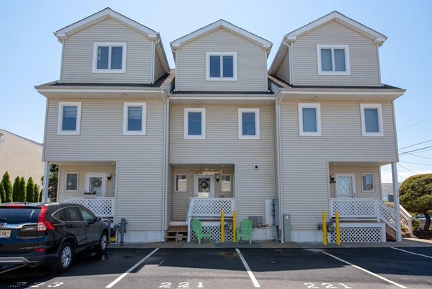 Condominium, 3 Story - Longport, NJ