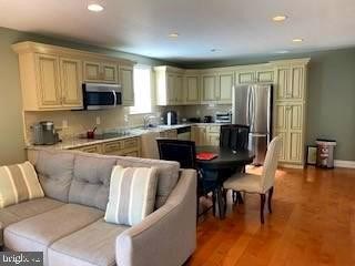 Unit/Flat/Apartment, Multi-Family - ALEXANDRIA, VA